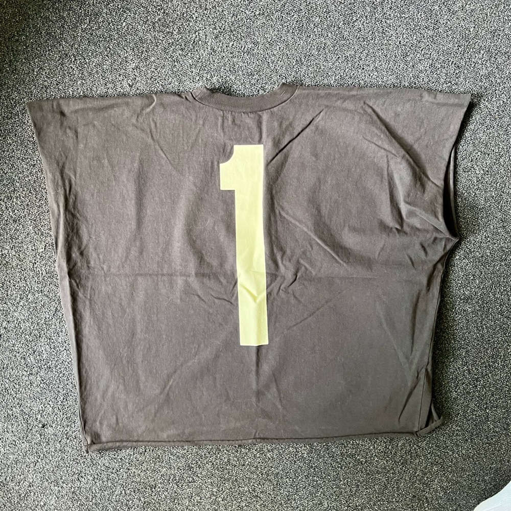 Yeezy box Tee